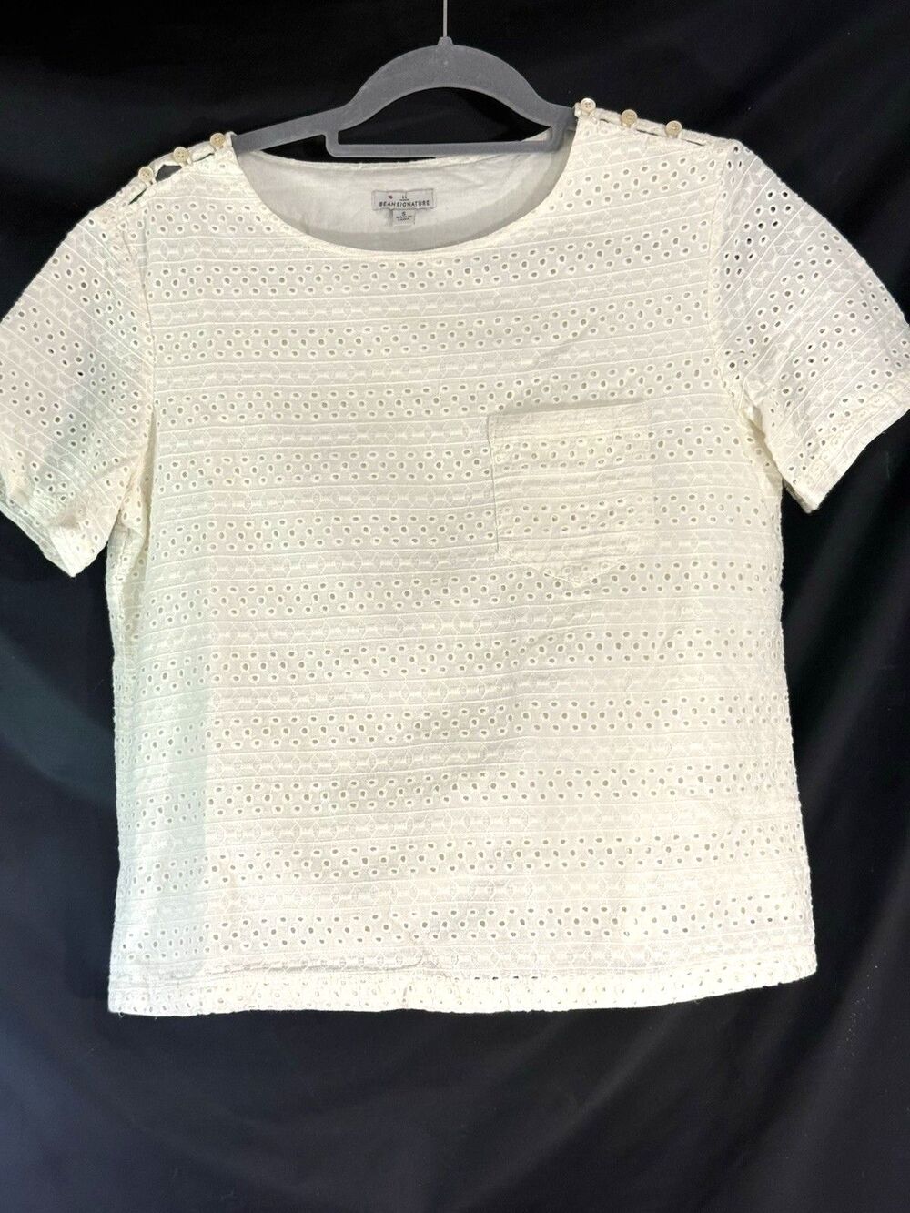 LL Bean Ivory Eyelet Short Sleeve Top Short Sleeve  Round Neck 100% Cotton Sz S